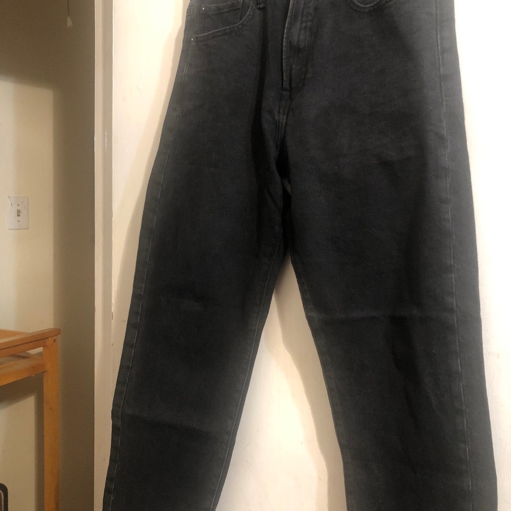 GAP 29/30 relaxed taper washed black jeans